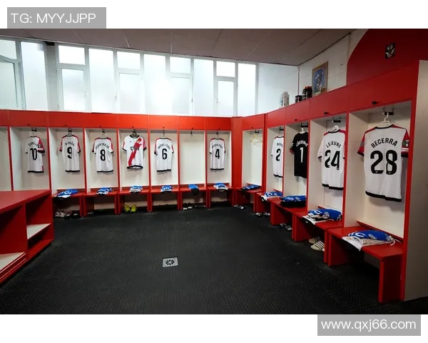 欧联杯激战：巴黎圣日耳曼大胜利物浦红牌事件引发全场热议与战术分析