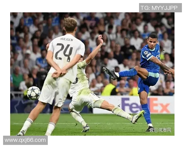 国王杯惊心动魄巴黎圣日耳曼逆转拜仁引发争议判罚热议