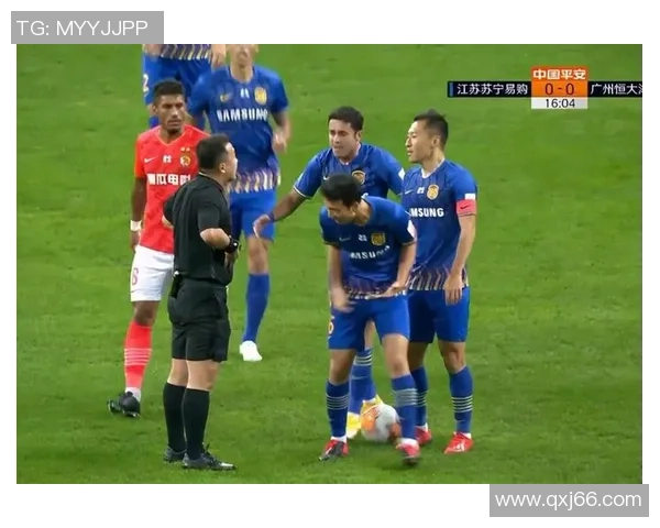 友谊赛平局收官里昂与巴黎圣日耳曼争议判罚引发全场热议