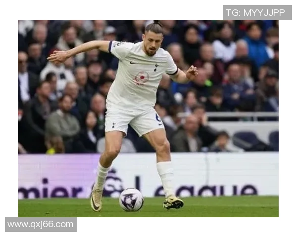 国王杯热刺逆转莱比锡红牌事件引发全场激情战术解析与精彩回顾